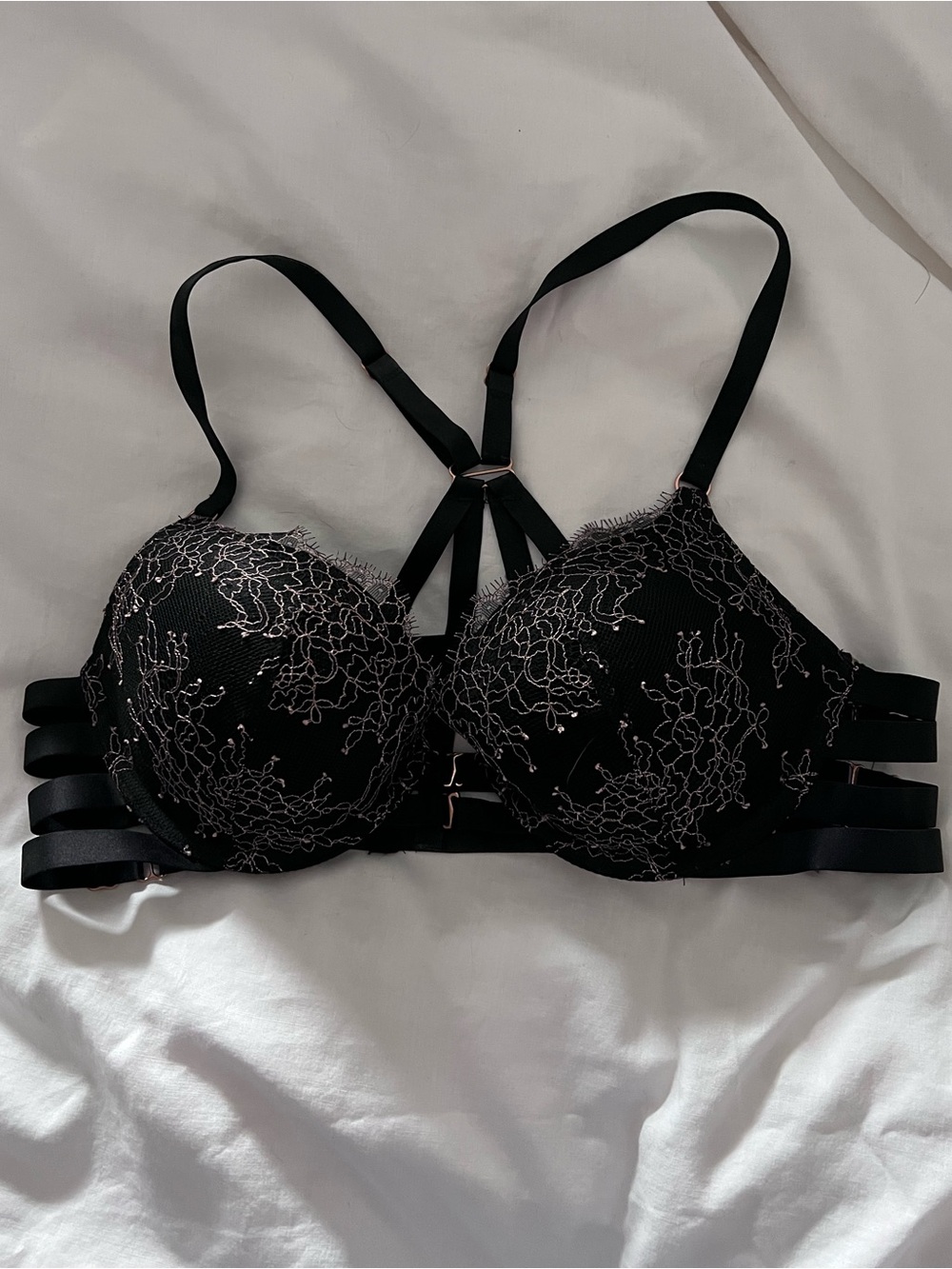 Victoria’s Secret pushup bra, 36B